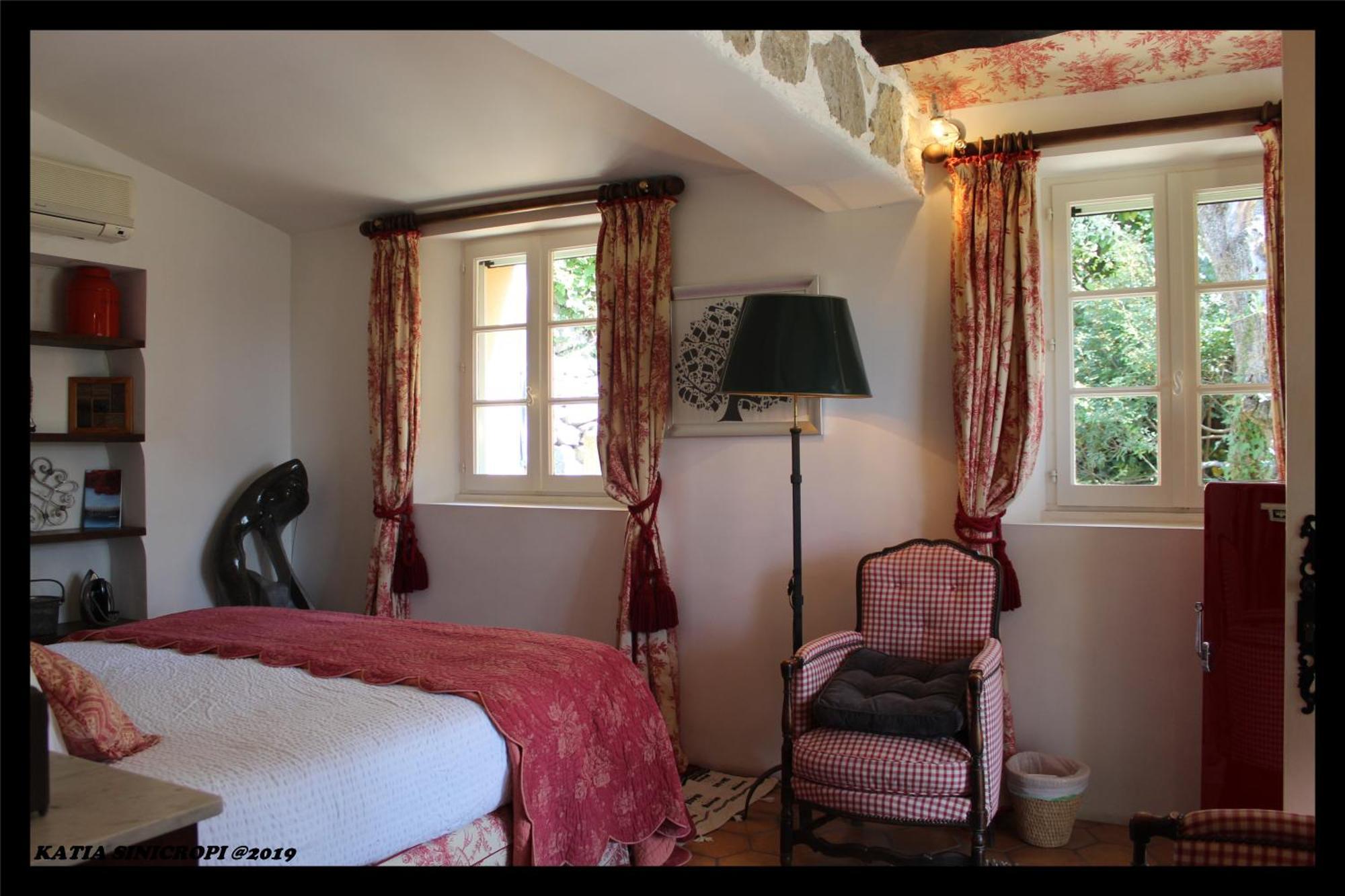 Domaine Des Tilleuls D'Or Saint-Cezaire-sur-Siagne Room photo